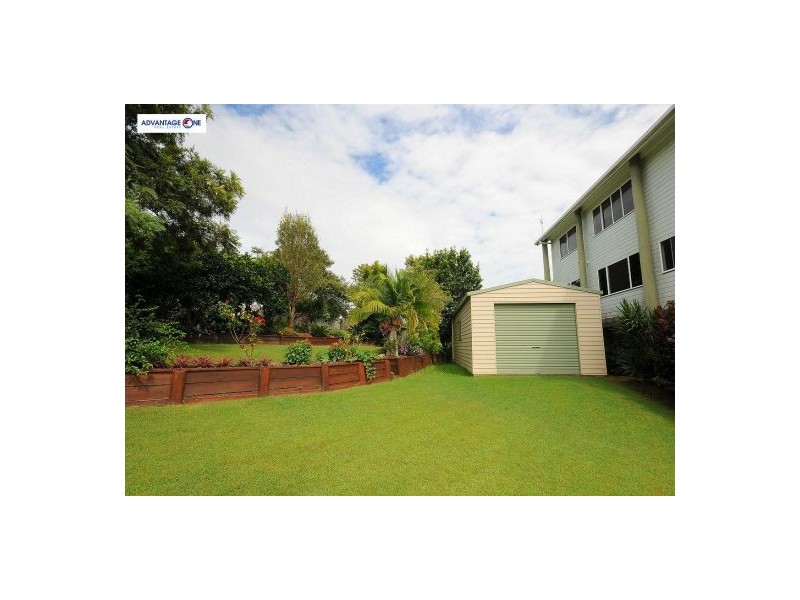 15 Waigani, Kawungan QLD 4655