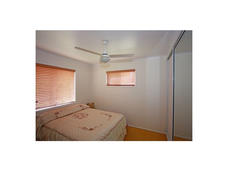 44 WILLIAM ST, Urangan QLD 4655
