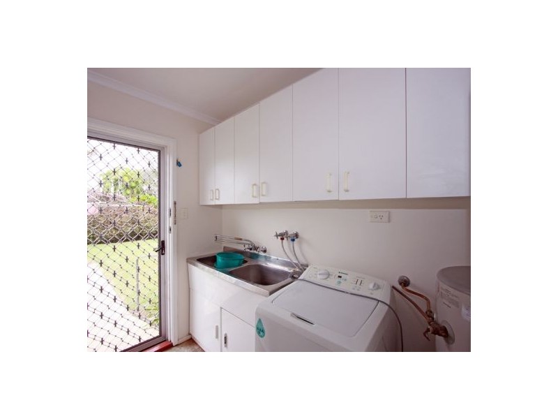 44 WILLIAM ST, Urangan QLD 4655