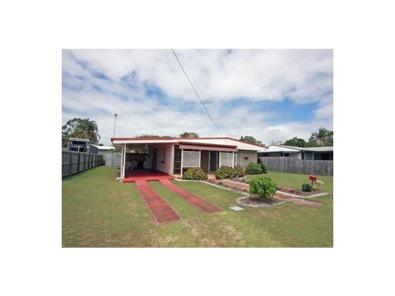 44 WILLIAM ST, Urangan QLD 4655