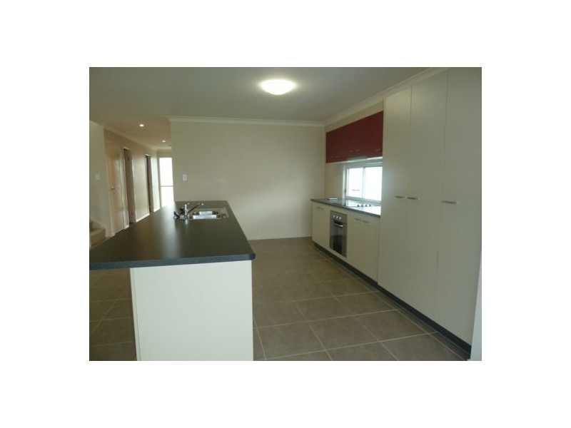 8 Clearwater Cres, Toogoom QLD 4655