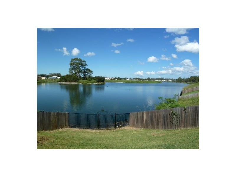 8 Clearwater Cres, Toogoom QLD 4655