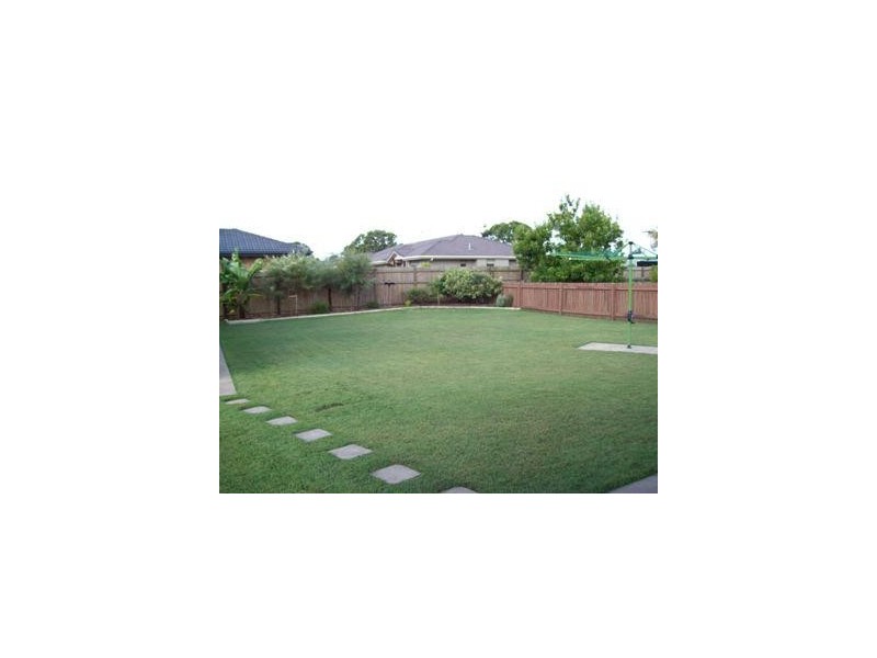 8 Twolyn Street, Hervey Bay QLD 4655