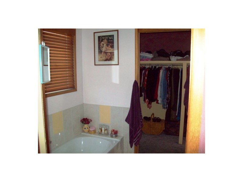 113 Pulgul Street, Urangan QLD 4655