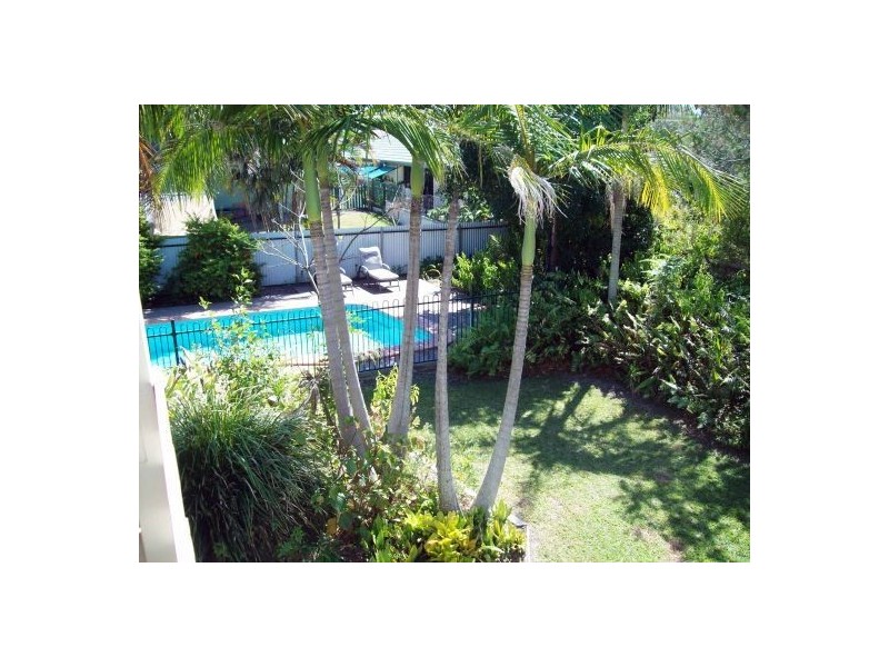 113 Pulgul Street, Urangan QLD 4655