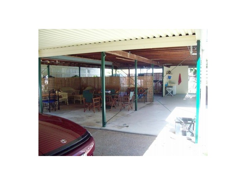 113 Pulgul Street, Urangan QLD 4655