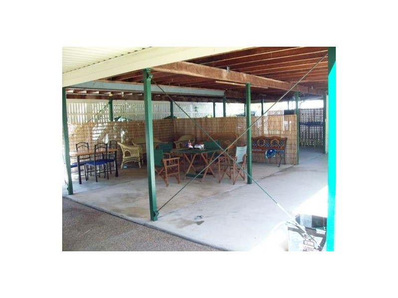 113 Pulgul Street, Urangan QLD 4655