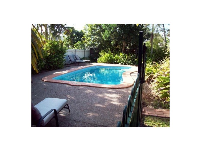 113 Pulgul Street, Urangan QLD 4655