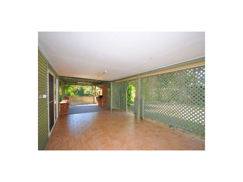 Dundowran QLD 4655