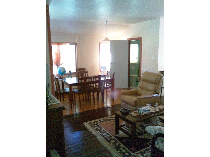 18 Thomas Street, Pialba QLD 4655