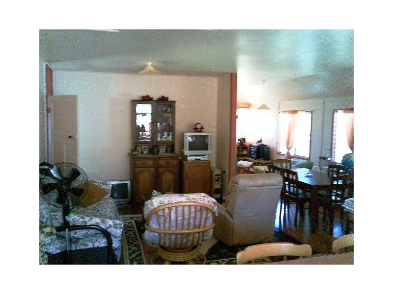 18 Thomas Street, Pialba QLD 4655