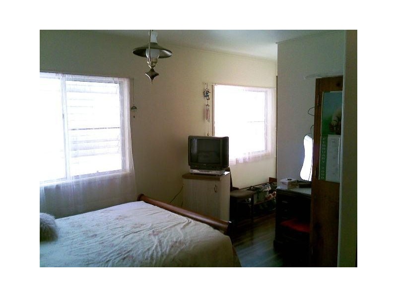 18 Thomas Street, Pialba QLD 4655