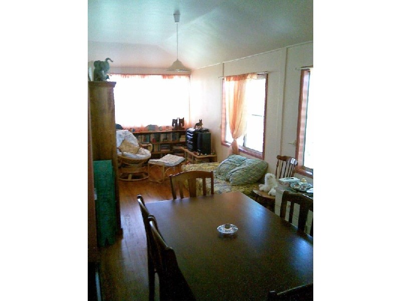 18 Thomas Street, Pialba QLD 4655