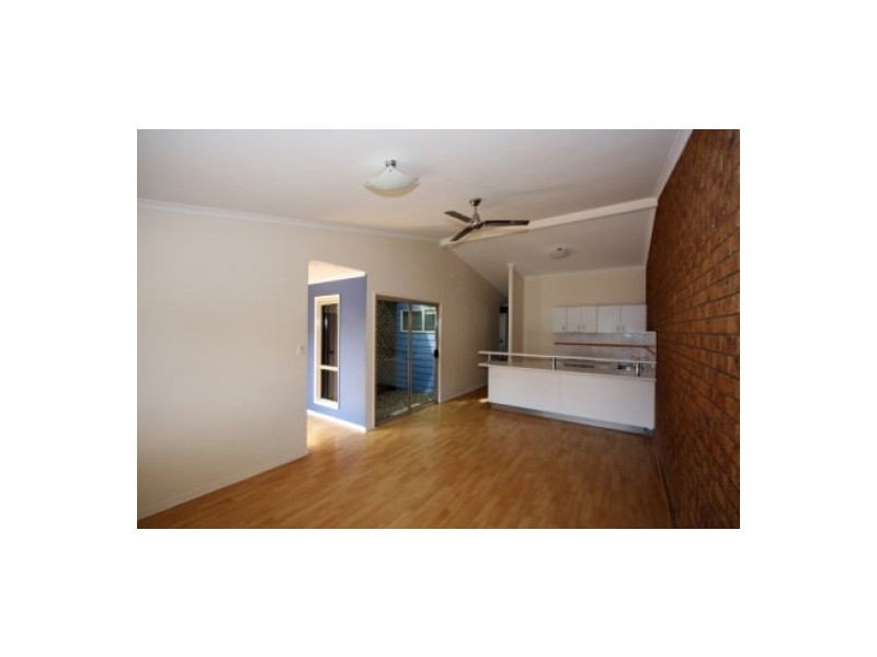 7/7  Cypress st, Torquay QLD 4655