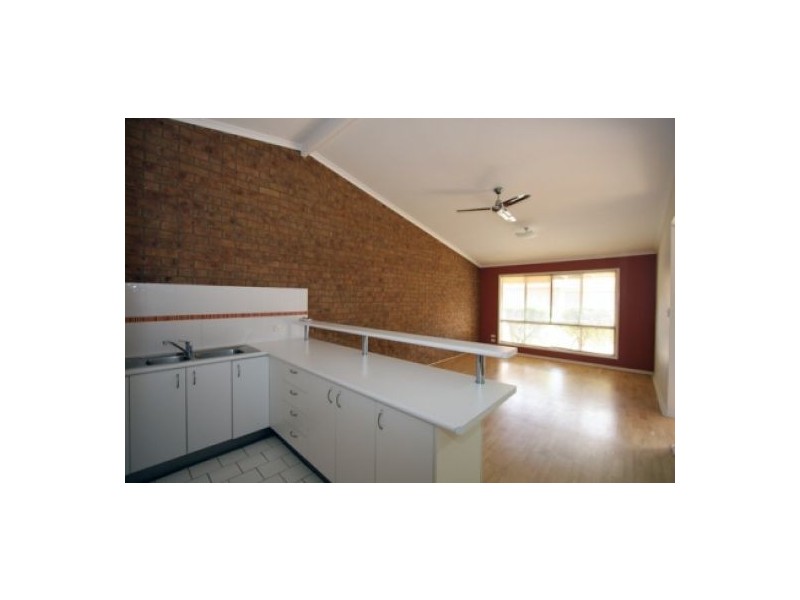 7/7  Cypress st, Torquay QLD 4655