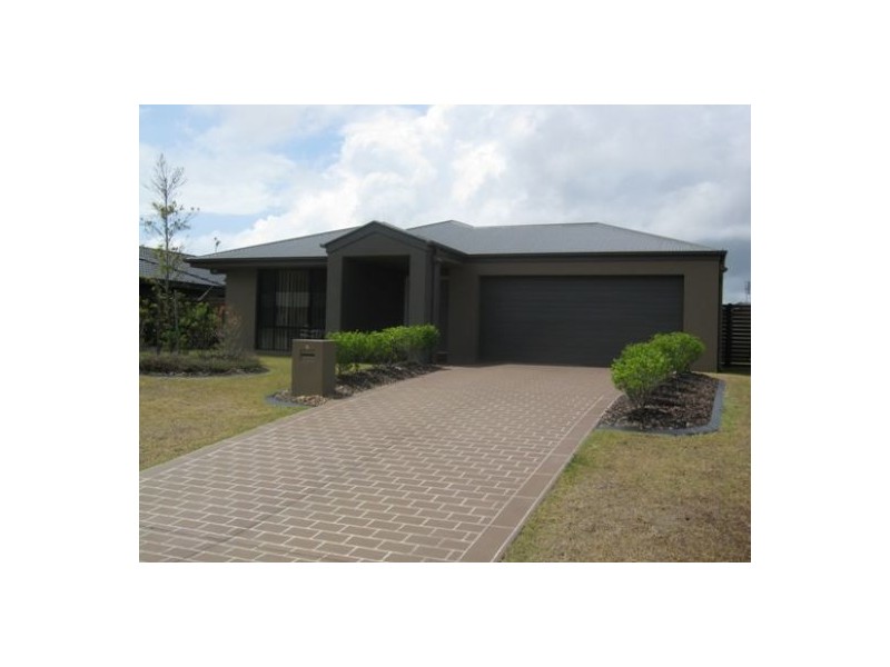 6 Captain Cook Street, Urraween QLD 4655