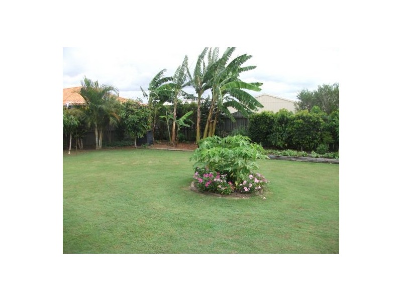 73 North Street, Point Vernon QLD 4655