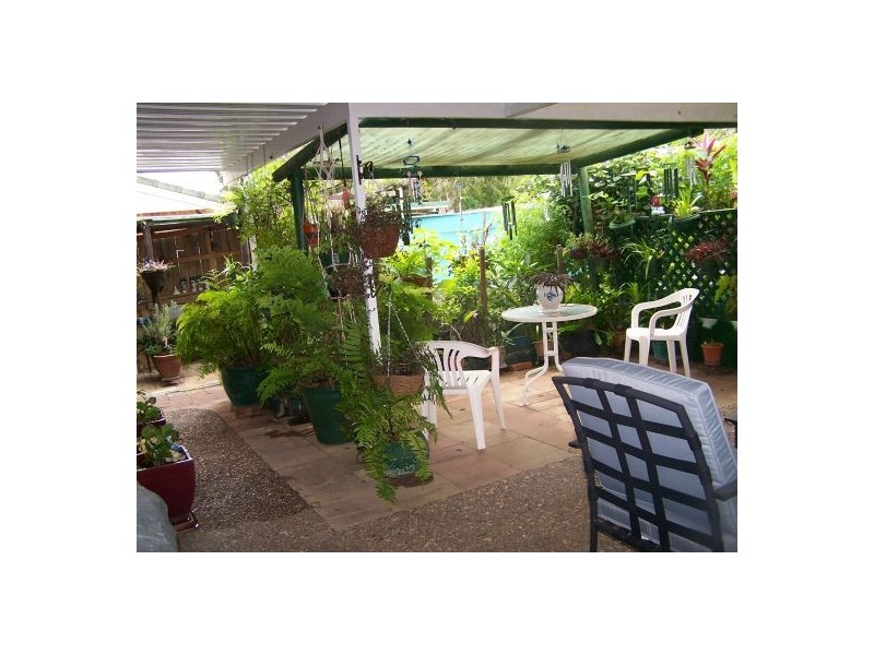 10 Granada Ct, Point Vernon QLD 4655