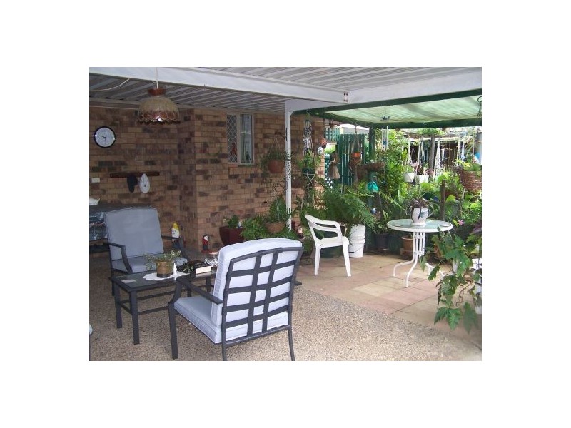 10 Granada Ct, Point Vernon QLD 4655