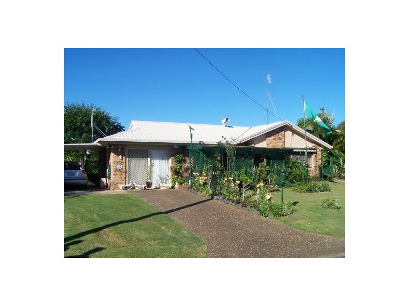 10 Granada Ct, Point Vernon QLD 4655