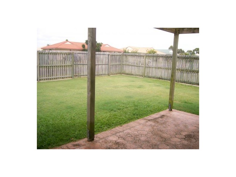 1 King Edward Court, Urangan QLD 4655