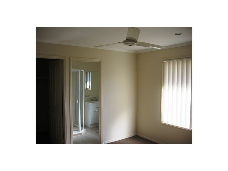 50 Bounty Circuit, Eli Waters QLD 4655