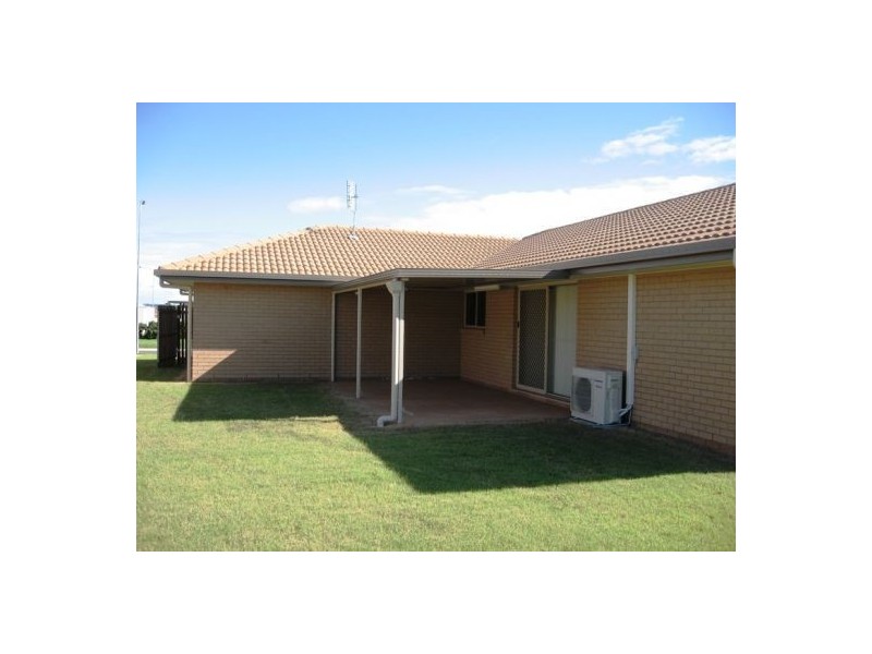 50 Bounty Circuit, Eli Waters QLD 4655