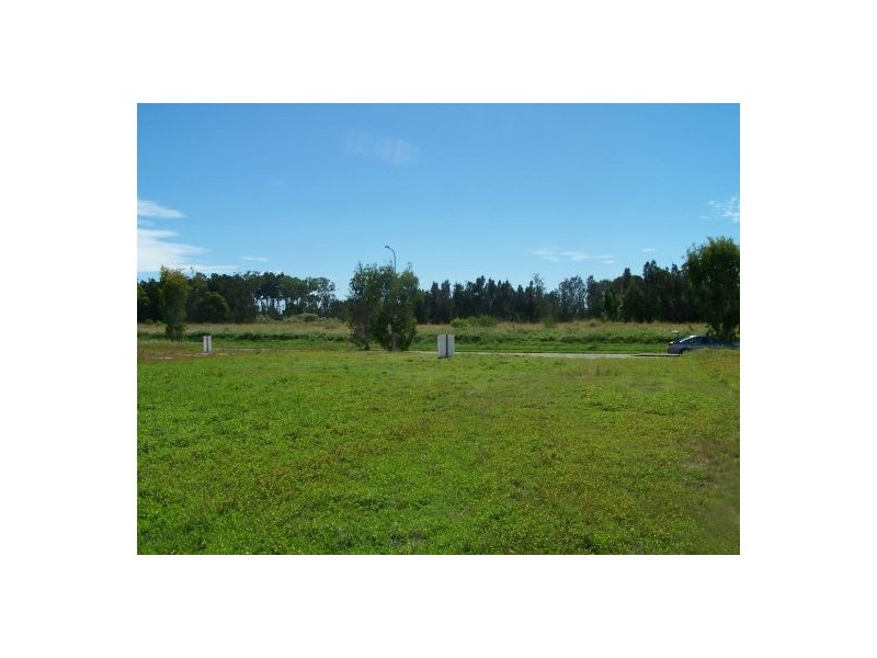 49 Beach Dr, Burrum Heads QLD 4659