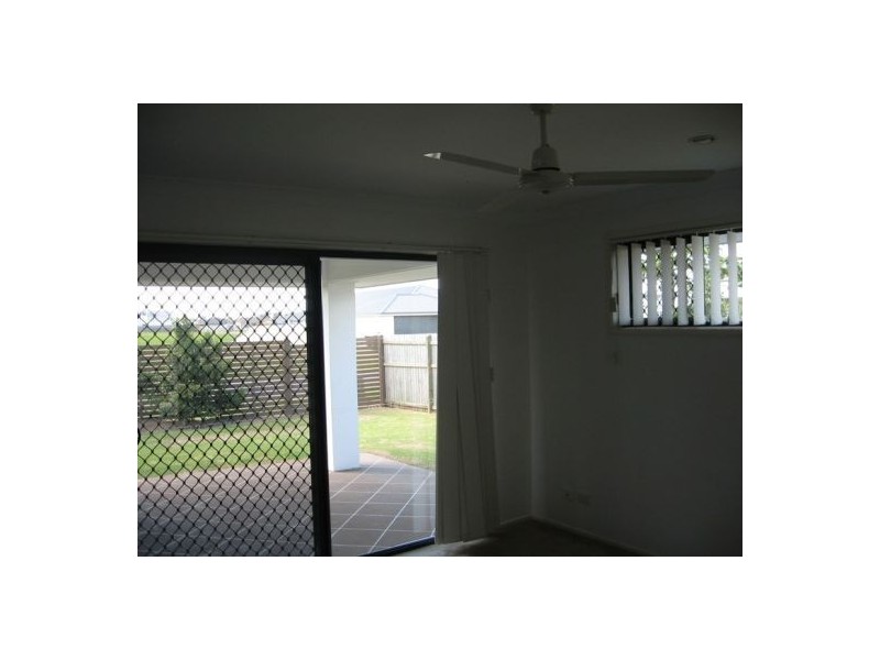 2 Fishburn Way, Eli Waters QLD 4655