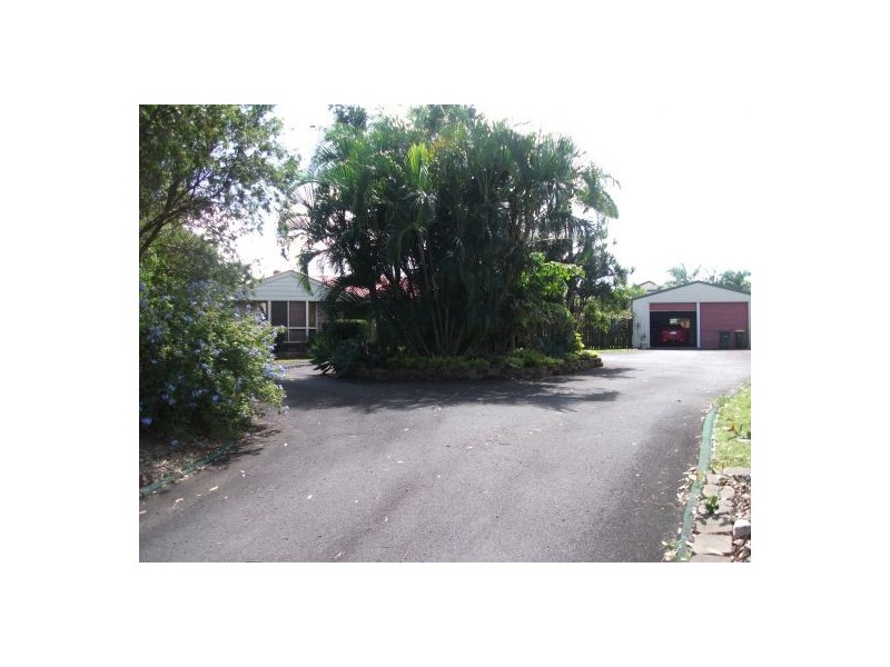 11 Lucyanne Court, Urangan QLD 4655