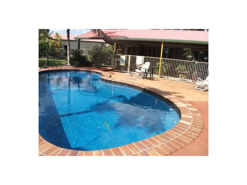 11 Lucyanne Court, Urangan QLD 4655