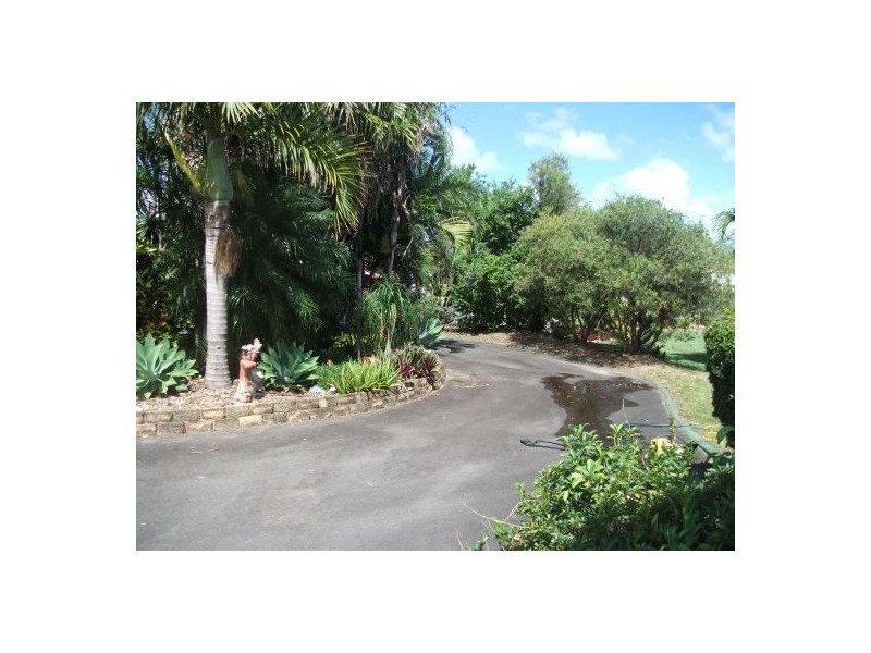 11 Lucyanne Court, Urangan QLD 4655