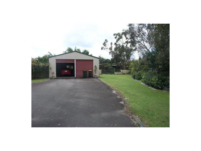 11 Lucyanne Court, Urangan QLD 4655