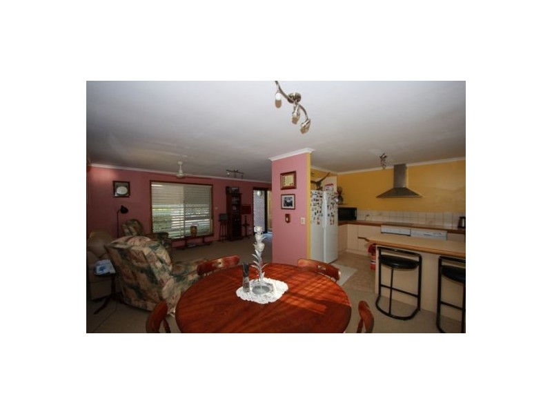 39 LIMPUS, Urangan QLD 4655