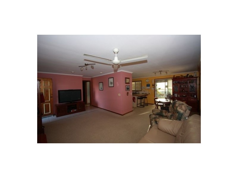 39 LIMPUS, Urangan QLD 4655