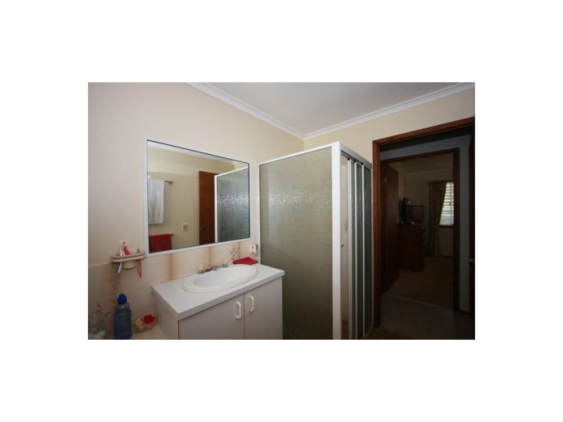 39 LIMPUS, Urangan QLD 4655