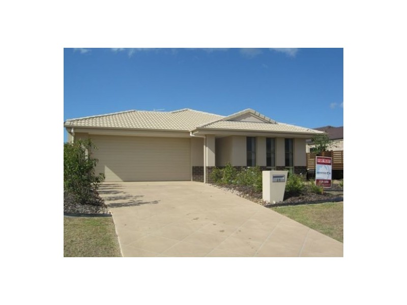 25 Magellan, Urraween QLD 4655