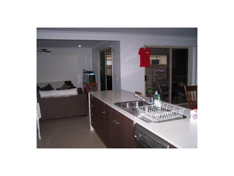 25 Magellan, Urraween QLD 4655