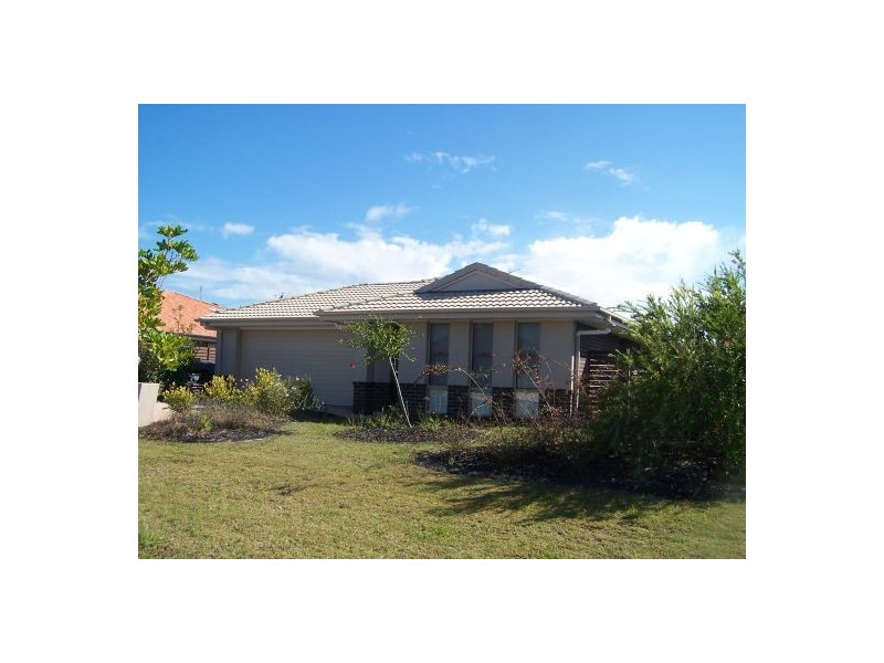 25 Magellan, Urraween QLD 4655