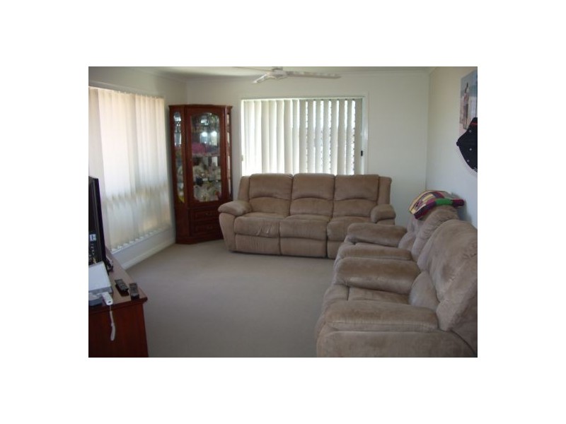 25 Picadilly Cct, Urraween QLD 4655