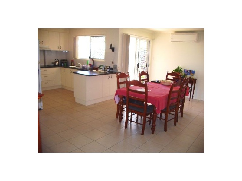 25 Picadilly Cct, Urraween QLD 4655
