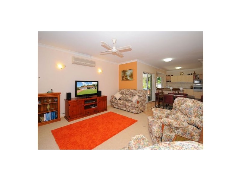 4 Earls Ct, Point Vernon QLD 4655