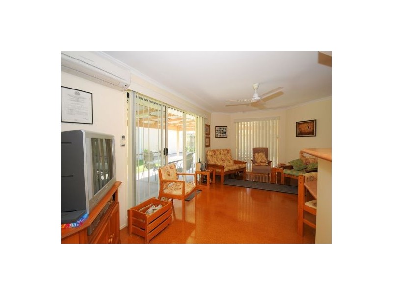 5 Earls Ct, Point Vernon QLD 4655