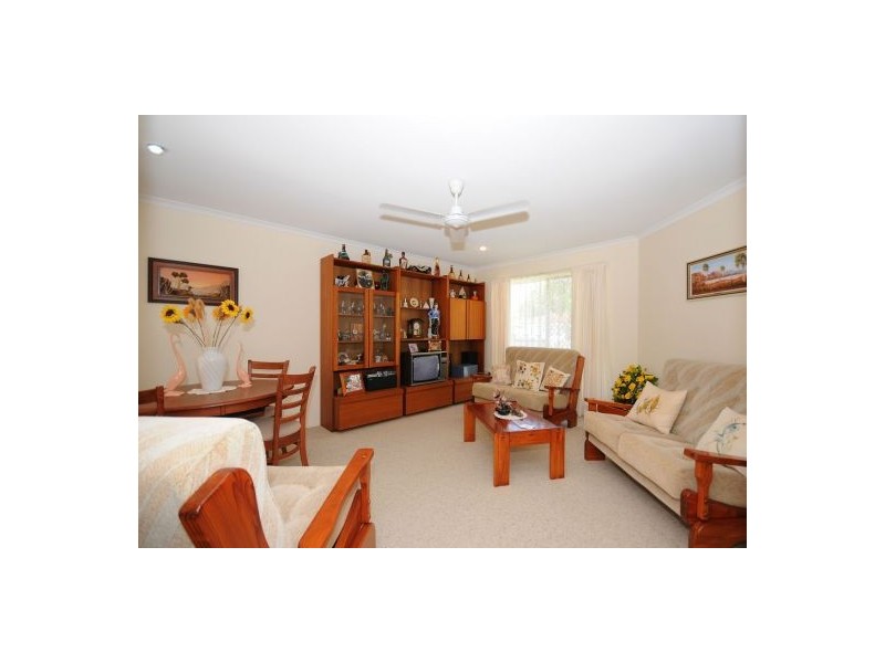 5 Earls Ct, Point Vernon QLD 4655