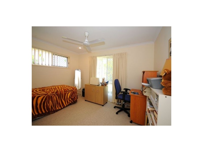 5 Earls Ct, Point Vernon QLD 4655