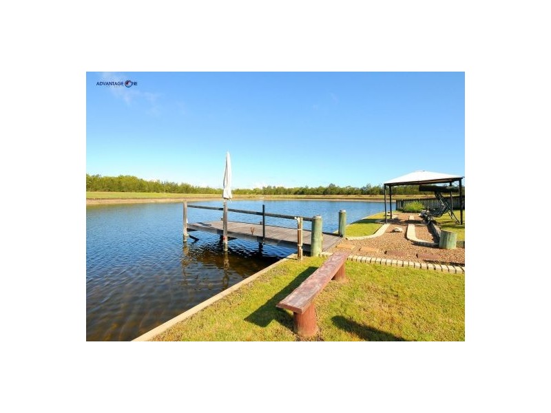 16 Bushlark Av, Eli Waters QLD 4655