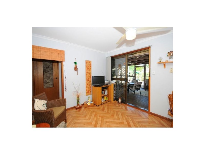 24 Gibbs Street, Urangan QLD 4655