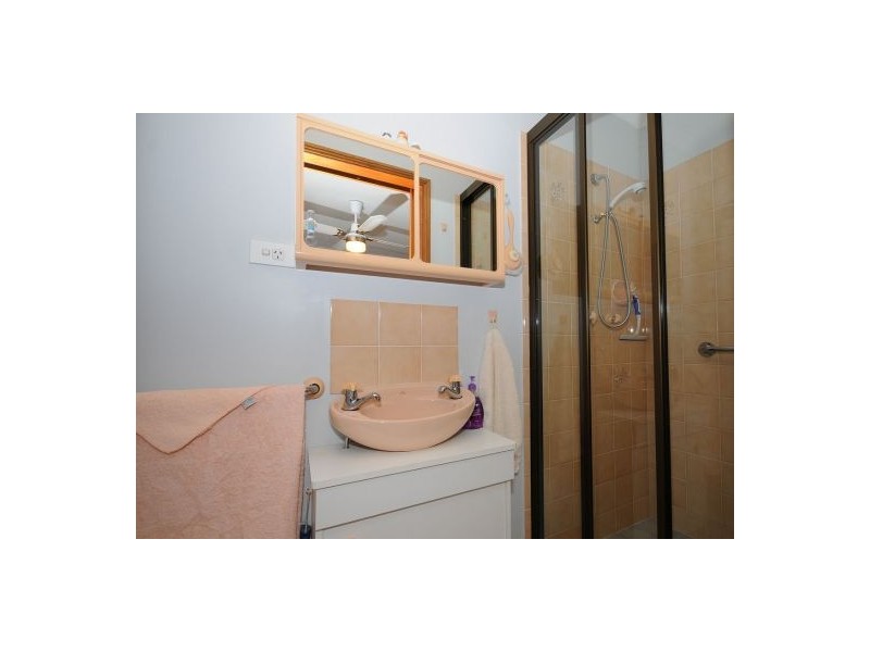 24 Gibbs Street, Urangan QLD 4655