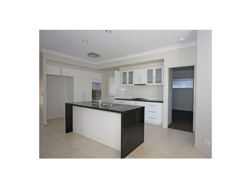 38 Turrum Street, Scarness QLD 4655