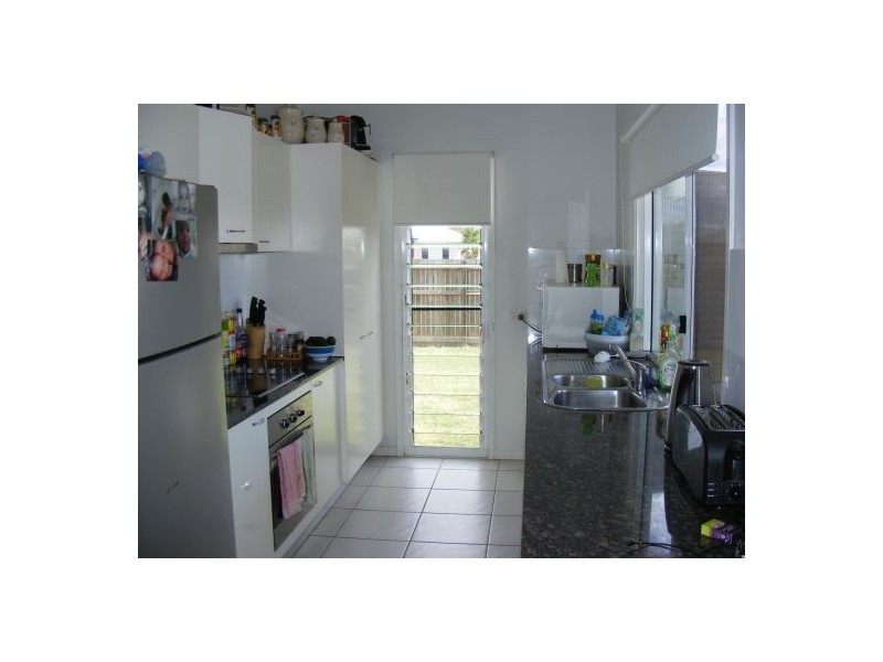 21 Swan View Ct, Toogoom QLD 4655
